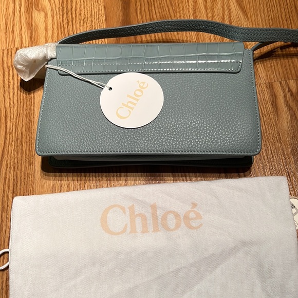 CHLOÉ
Faded Blue Small Faye Day Bag - Picture 6 of 10